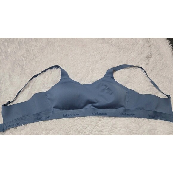 Lululemon Blue Light Medium Support Sports Bra 38C - Picture 2 of 7